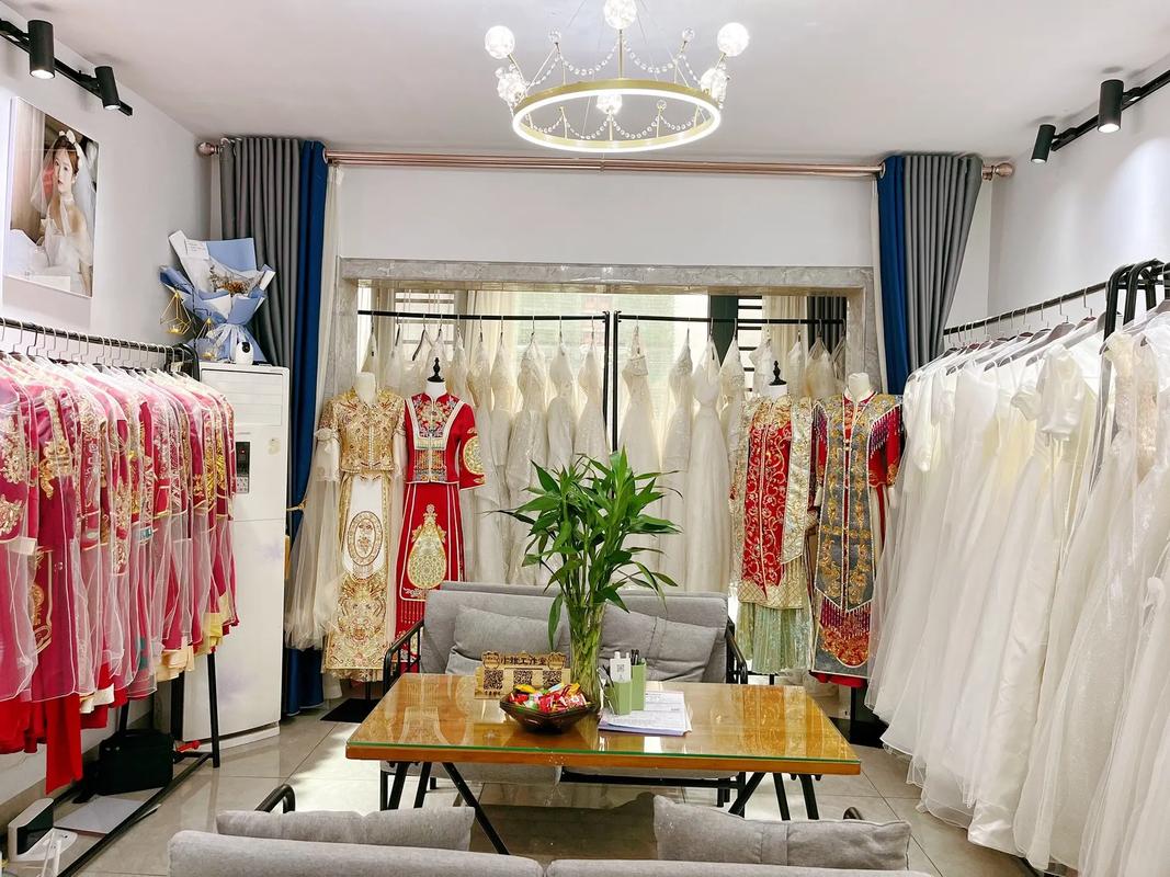 夢中的工作室 化妝品與刀具的巧妙擺放